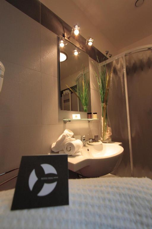Hotel Fiera Rímini Habitación foto